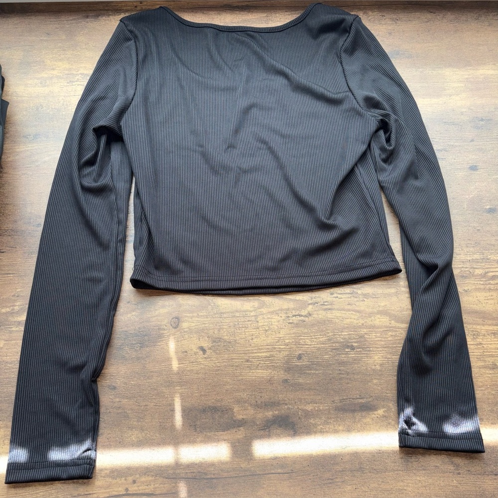 Black Long Sleeve Ribbed Top - Picture 5 of 5